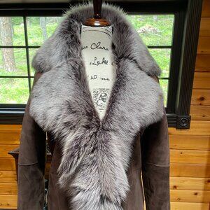 100% Shearling Sheepskin Coat - Size M